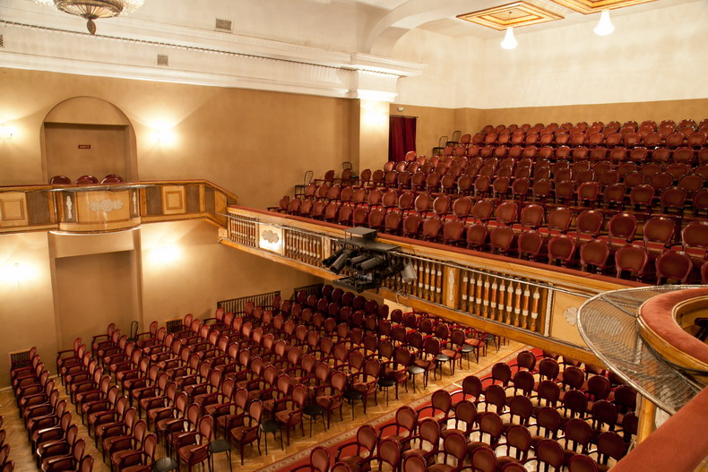 Театр ленсовета санкт петербург фото